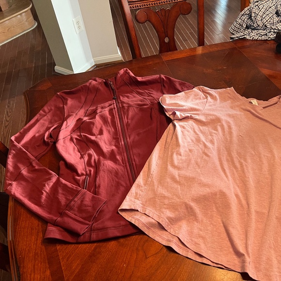 Lululemon Maroon Jacket and Light Purple T-shirt Sz 12 - Picture 1 of 9